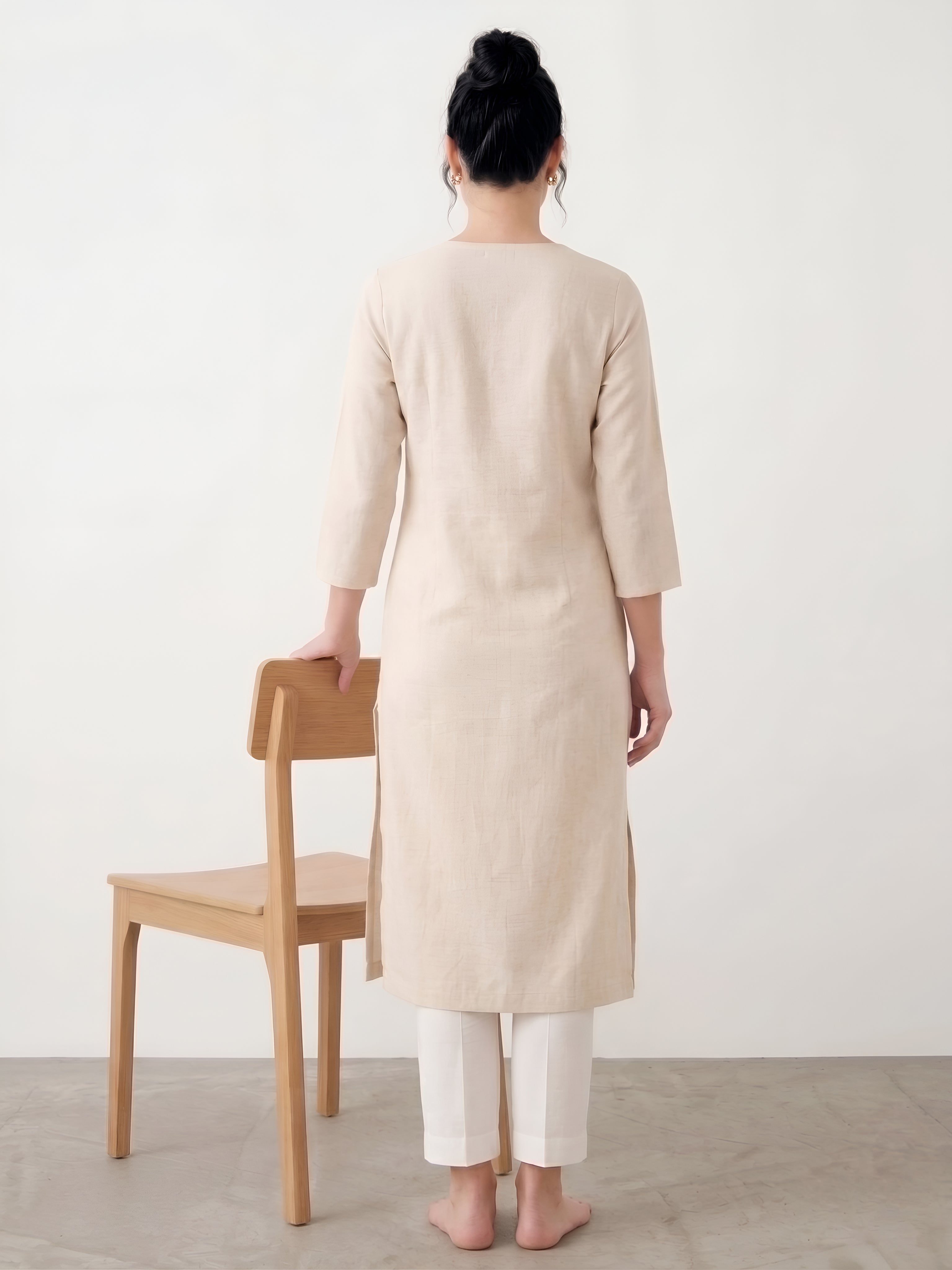 Ivory floral embroidered cotton straight fit kurta for women