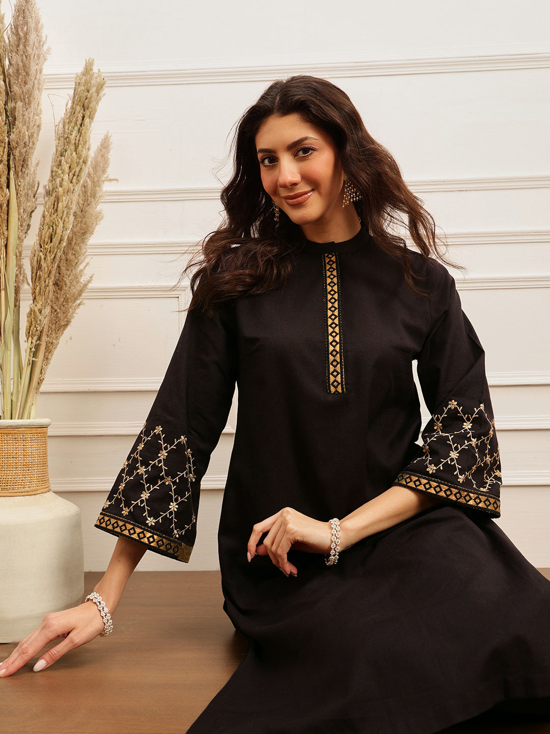 Midnight Elegance Embroidered Kurta Set