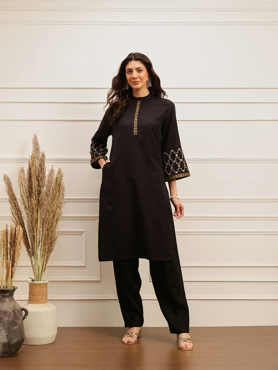 Midnight Elegance Embroidered Kurta Set