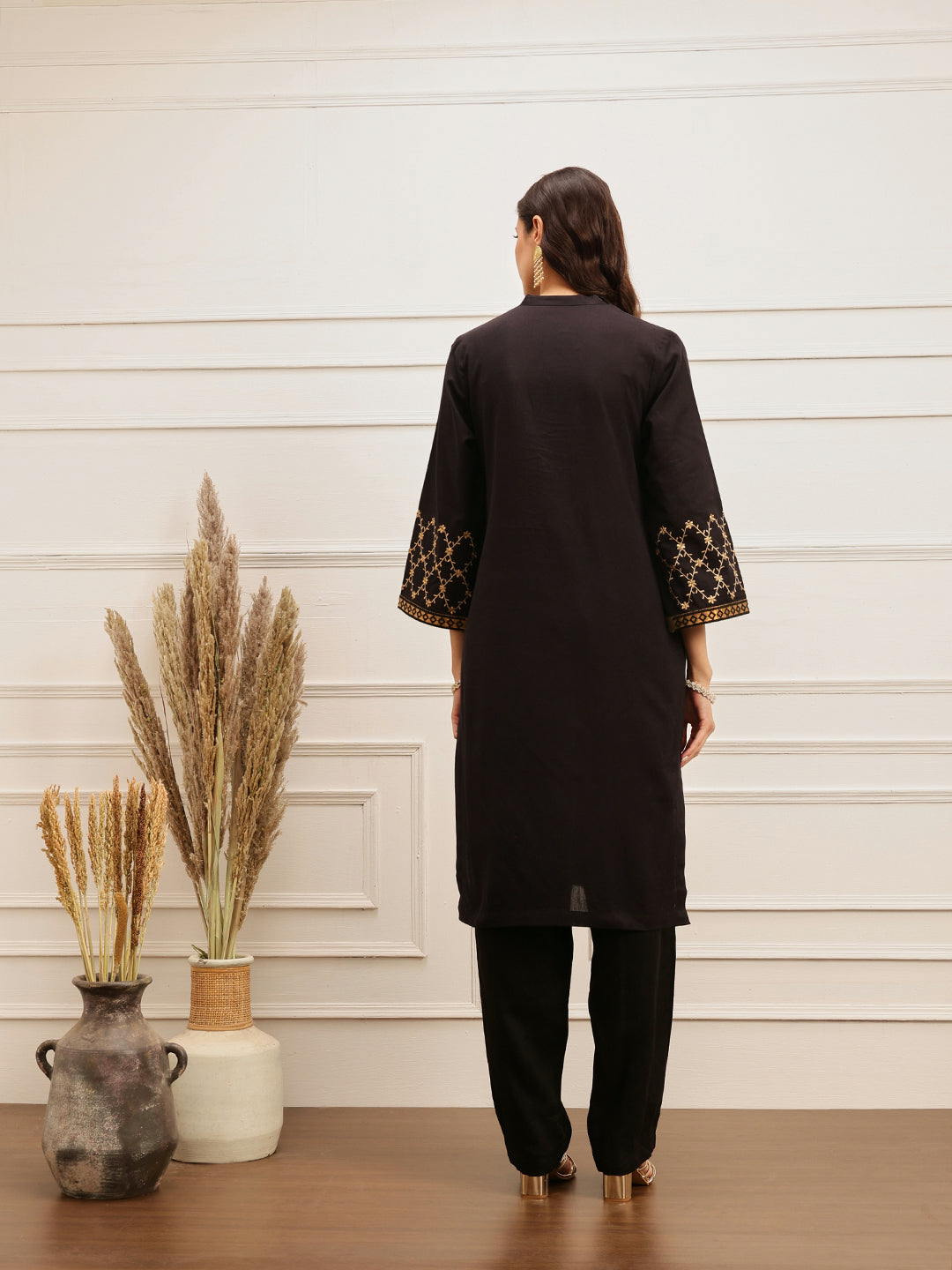 Midnight Elegance Embroidered Kurta Set