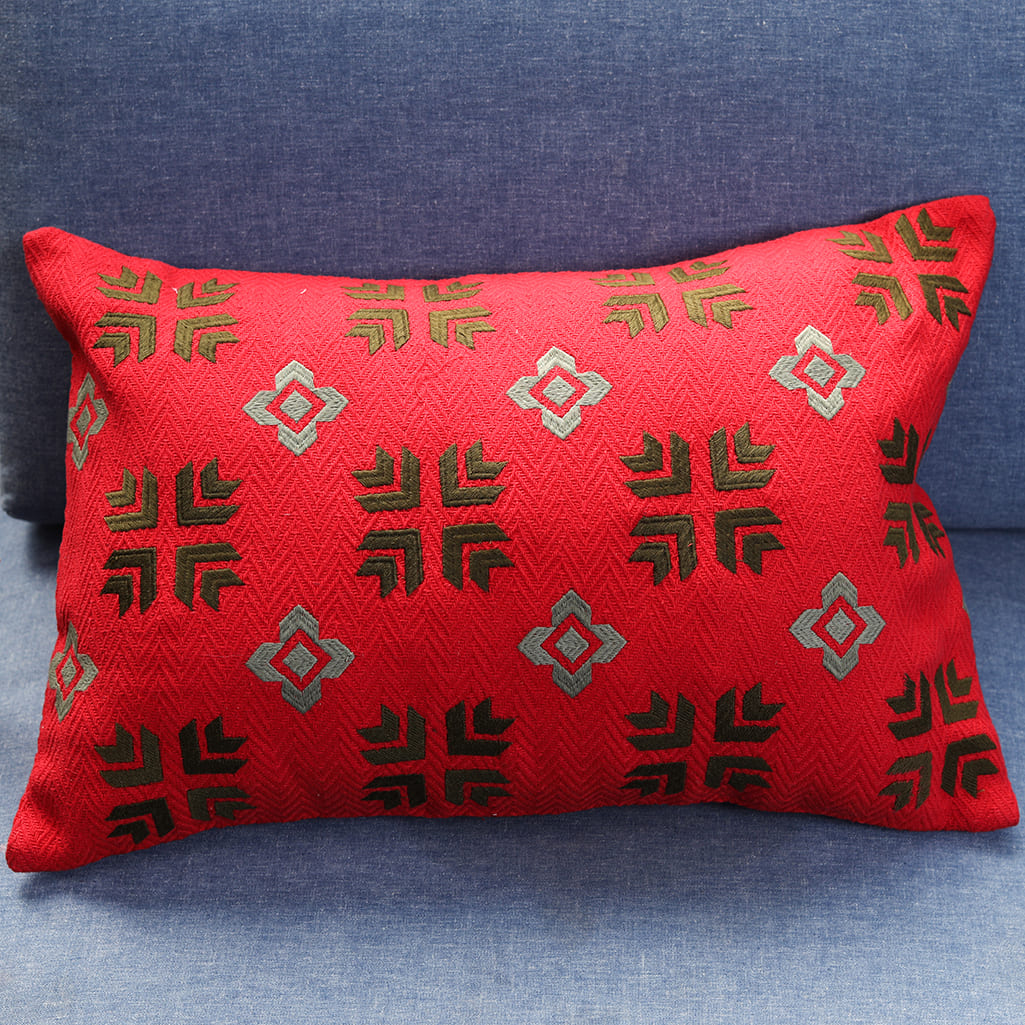 Textured Cushion In Floral Embroidered Design (pack of 1 Piece)