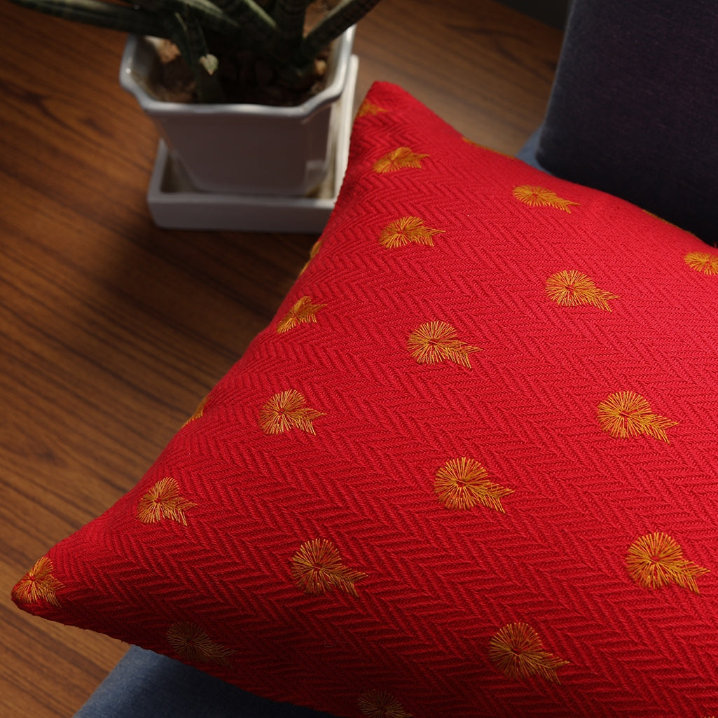 Embroidered Cushion in Textured Fabric (Pack of 1 Piece)